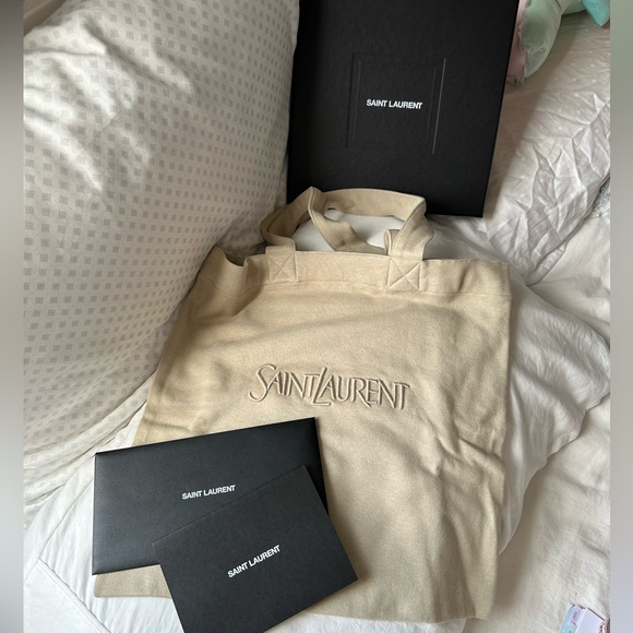NEW Saint Laurent Tote Bag - Picture 1 of 4